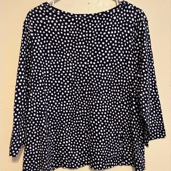 Chico's Black Relaxed Boxy Blouse - Picture 8 of 8